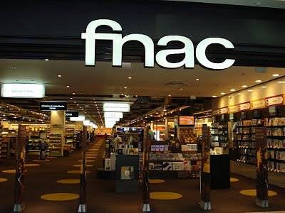 La Fnac de Strasbourg, à quelques minutes de l'école de maquillage Candice Mack