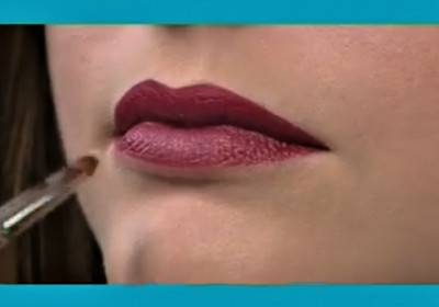 Faire une bouche bicolore originale maquillage